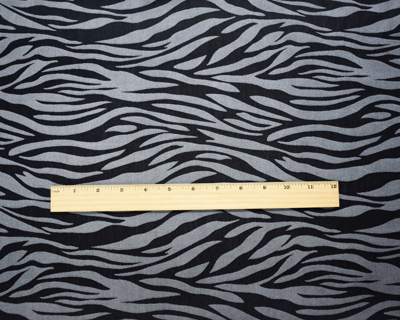 Black-White Rayon-Poly Dot Damask Woven Fabric