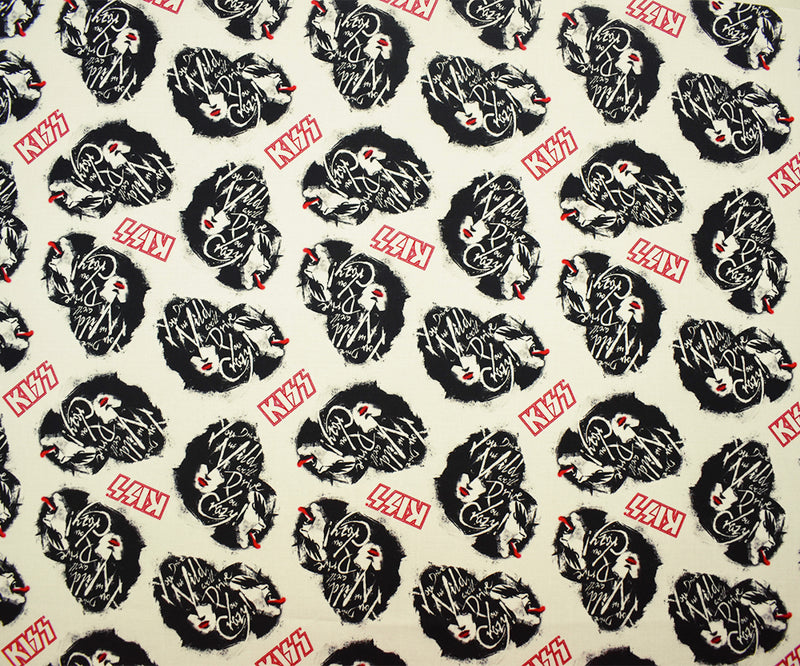White-Black-Multi Cotton Kiss Drive You Printed Quilting Woven Fabric