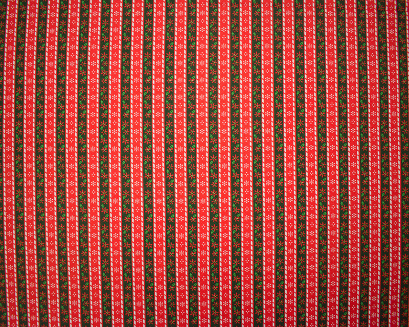 Red-Multi Cotton Baxter Mill Christmas Print Quilting Cotton Woven Fabric