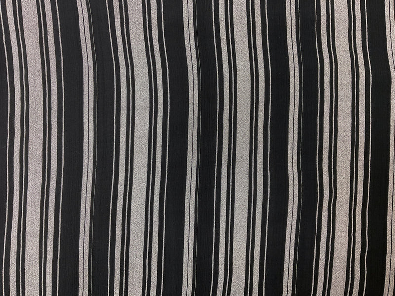 Black-White Rayon Stripe Crepon Woven Fabric