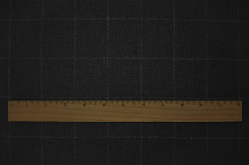 Black-Gray Wool Check Twill Woven Suiting Fabric