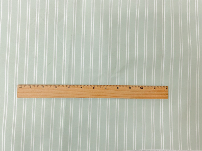 Green-White Stripe Printed Board Short Woven Fabric