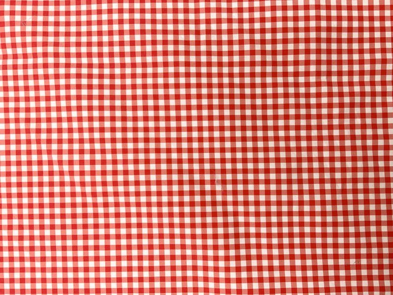 Red-White Gingham Printed Water Repellent Board Short Woven Fabric