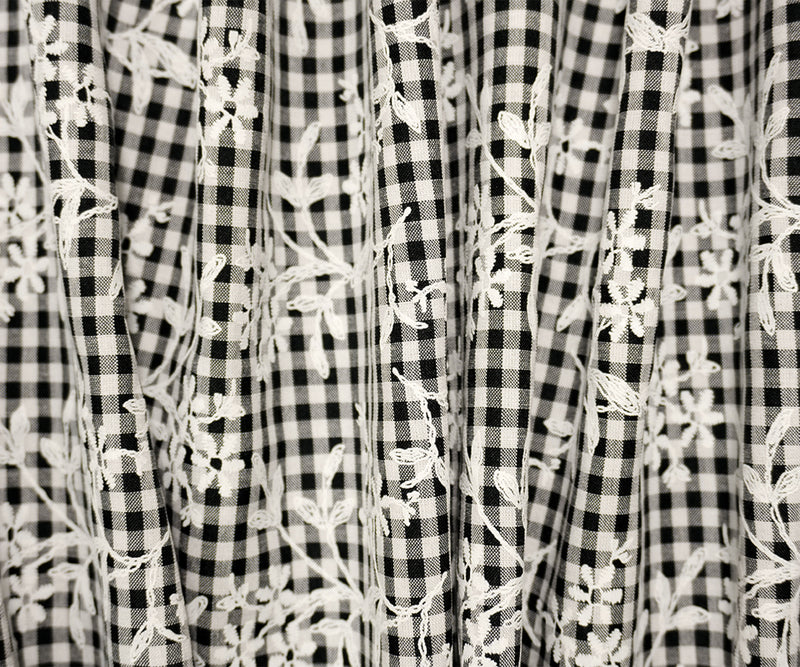 Black-White Poly Cotton Floral Printed Gingham Woven Fabric