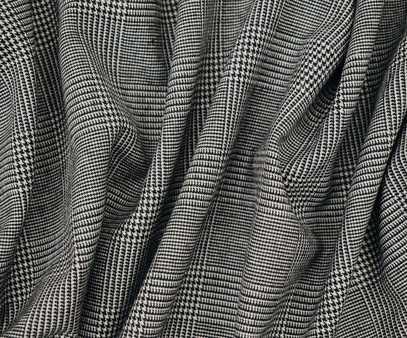 Black-White Wool-Polyester Glen Plaid Woven Suiting Fabric