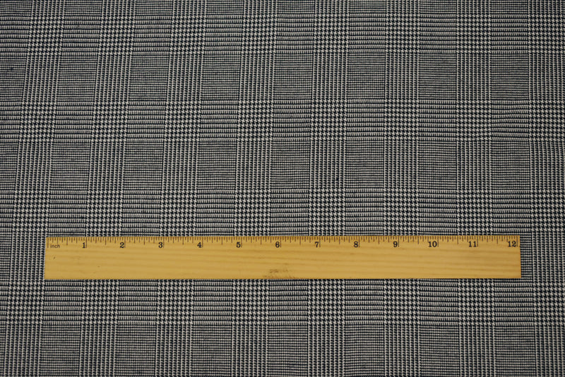 Black-White Wool-Polyester Glen Plaid Woven Suiting Fabric